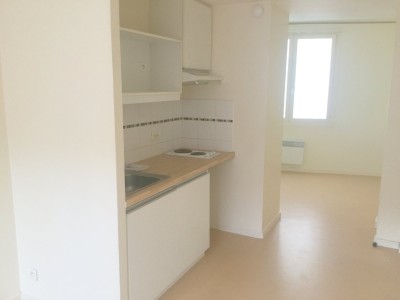 STUDIO A LOUER - LA MADELEINE - 26 m2 - 515 &euro; charges comprises par mois