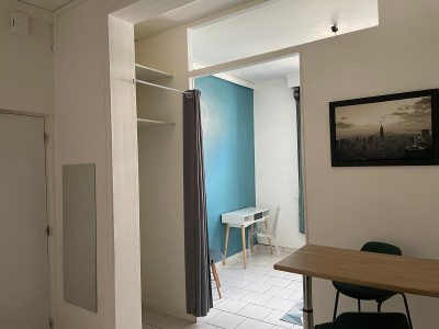STUDIO A LOUER - LA MADELEINE - 24 m2 - 585€ charges comprises par mois