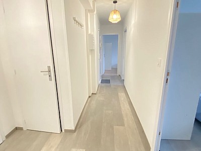 chambre avec salle de douche A LOUER - LA MADELEINE - 9.55 m2 - 536 € charges comprises par mois