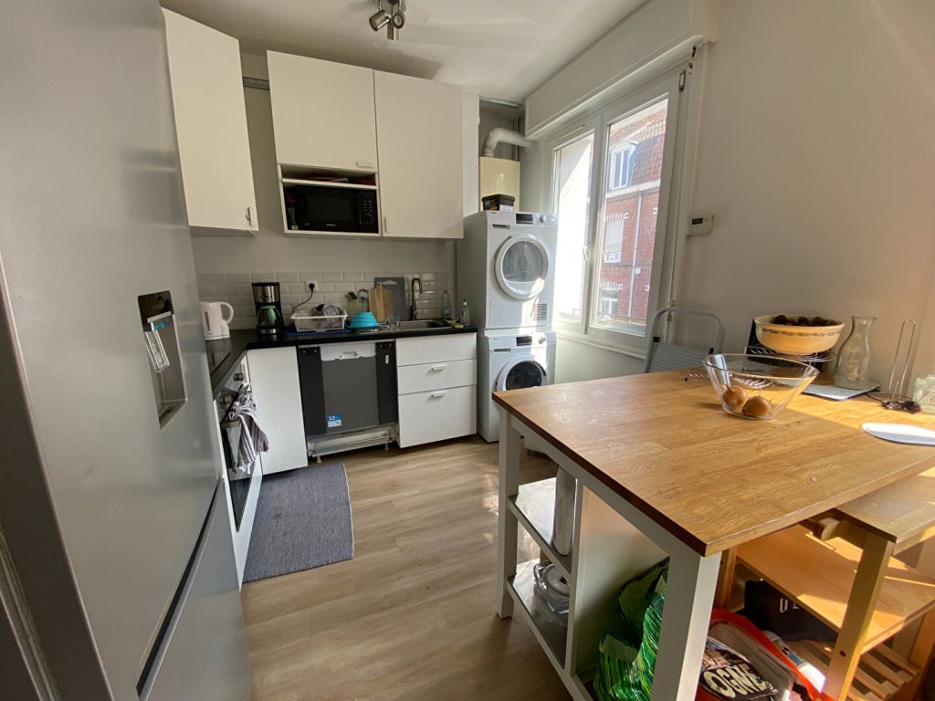 CHAMBRE A LOUER - LILLE - 12 m2 - 470 &euro; charges comprises par mois