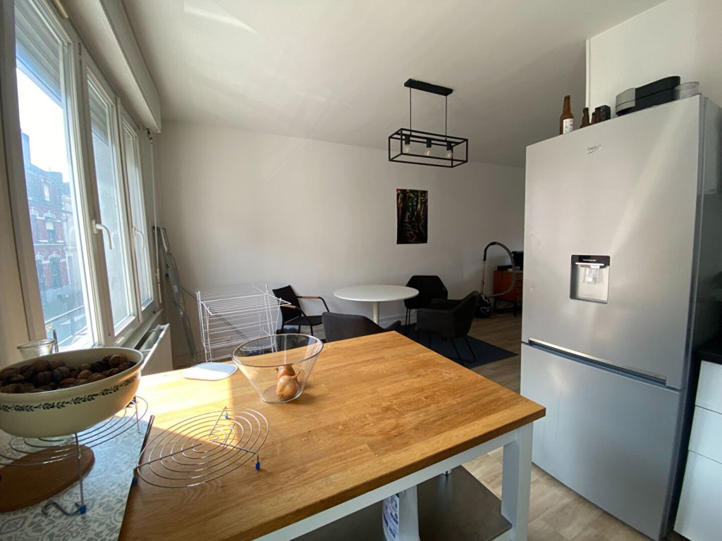 CHAMBRE A LOUER - LILLE - 12 m2 - 470 &euro; charges comprises par mois