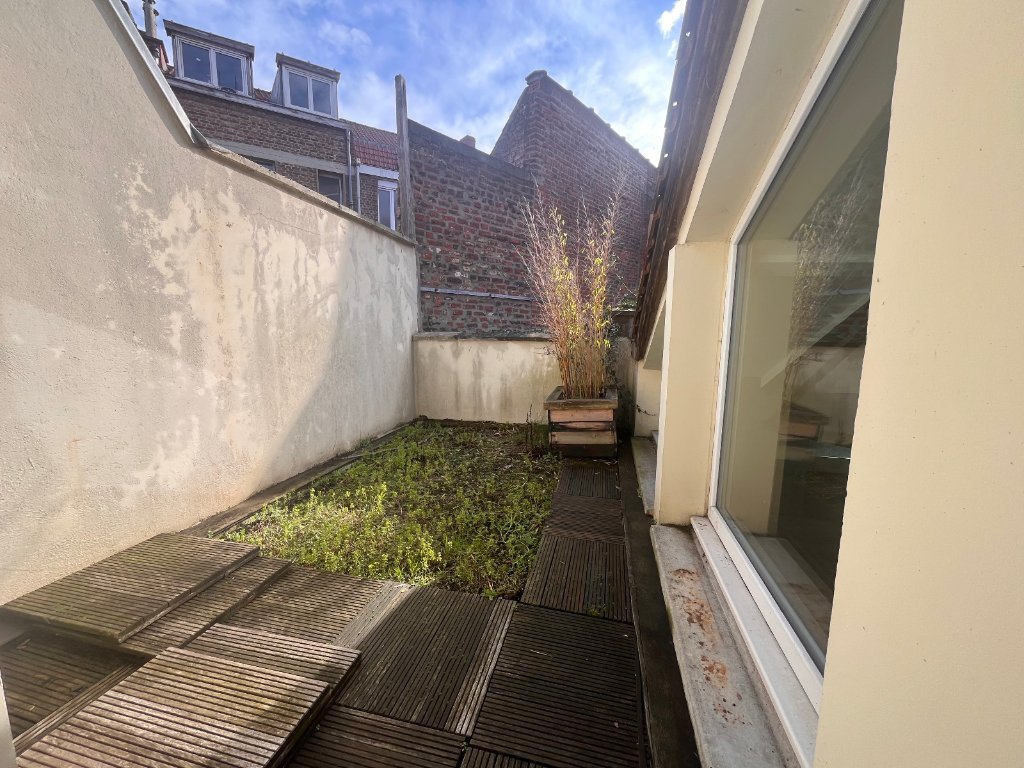 LOFT A VENDRE - LILLE Wazemmes - 118 m2 - 369�000�&euro;