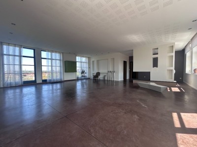 LOFT A VENDRE - TOURCOING GARE - 235 m2 - 570000€