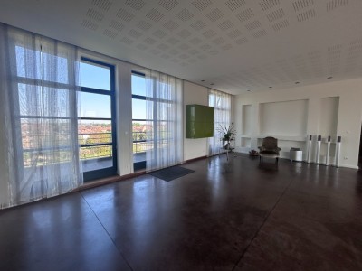 LOFT A VENDRE - TOURCOING GARE - 235 m2 - 570000€