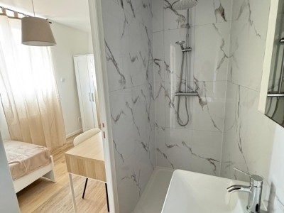 CHAMBRE A LOUER - CROIX - 11 m2 - 590€ charges comprises par mois