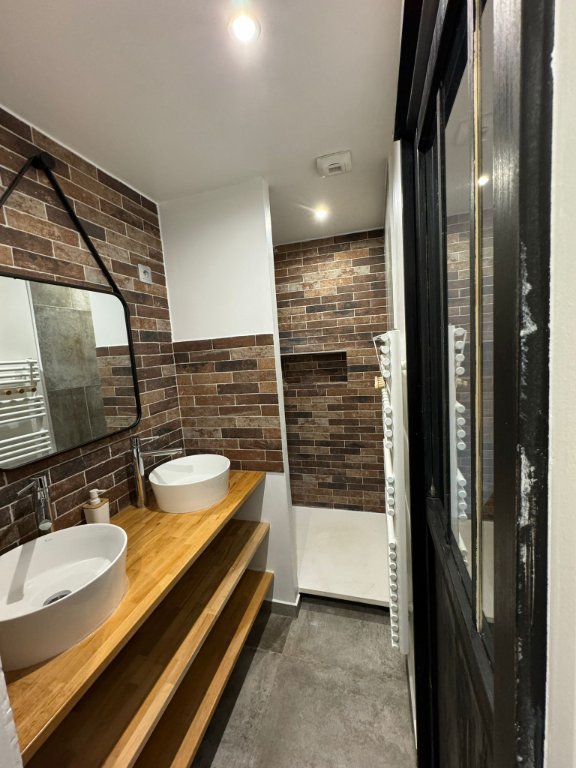 MAISON A LOUER - LILLE - 52 m2 - 677 &euro; charges comprises par mois