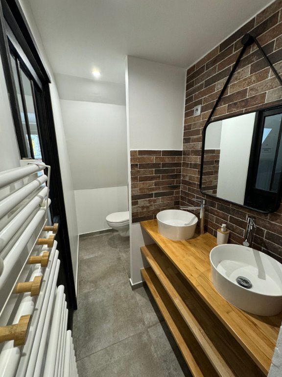 MAISON A LOUER - LILLE - 52 m2 - 677 &euro; charges comprises par mois