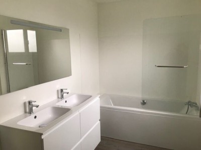 MAISON - MARCQ EN BAROEUL - 132.98 m2 - LOUÉ