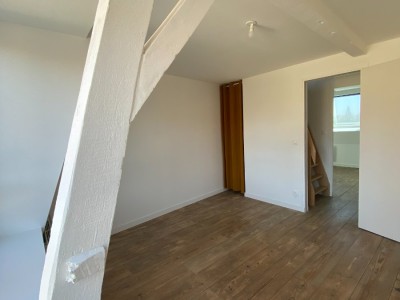 MAISON - MOUVAUX - 83 m2 - LOUÉ