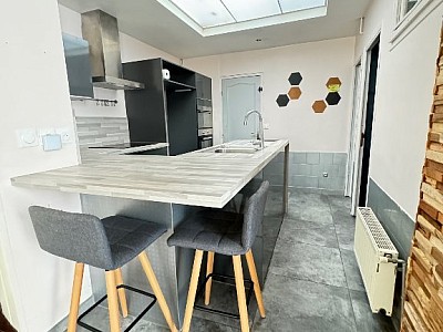 MAISON A LOUER - TOURCOING - 90.69 m2 - 958 &euro; charges comprises par mois