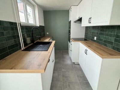 MAISON A LOUER - TOURCOING - 80.55 m2 - 870 € charges comprises par mois