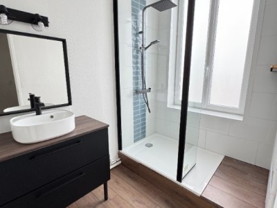 MAISON A LOUER - TOURCOING - 80.55 m2 - 870 € charges comprises par mois