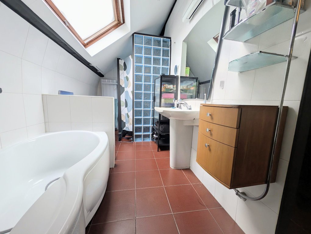 MAISON A VENDRE - MARQUETTE LEZ LILLE - 188 m2 - 529�000�&euro;