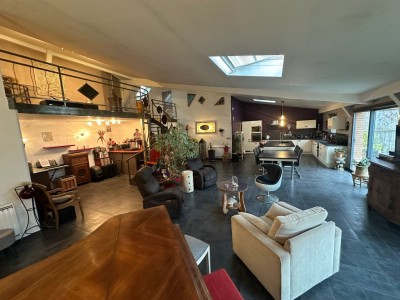 MOUVAUX ENSEMBLE IMMOBILIER A VENDRE - MOUVAUX - 189 m2 - 796000€