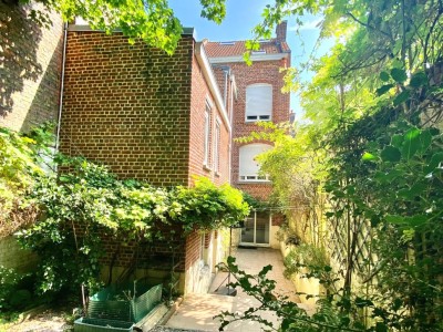 MAISON - TOURCOING - 150 m2 - 299000€