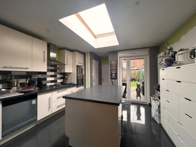 MAISON - TOURCOING - 85.7 m2 - 155000€