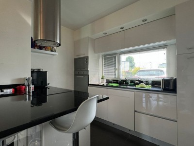 MAISON - VILLENEUVE D ASCQ - 78 m2 - 342000€