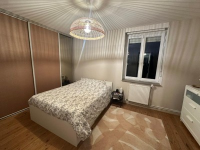 MAISON - VILLENEUVE D ASCQ - 105 m2 - 369000€