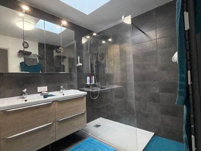 MAISON A VENDRE - VILLENEUVE D ASCQ - 145.88 m2 - 599 000 €