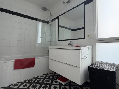 MAISON A VENDRE - VILLENEUVE D ASCQ - 145.88 m2 - 599 000 €