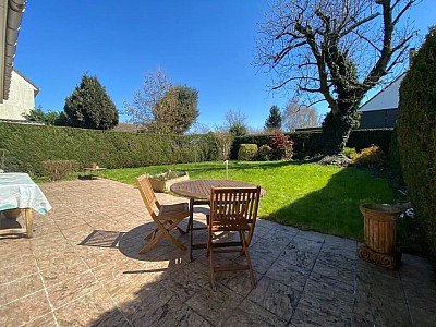 MAISON A VENDRE - VILLENEUVE D ASCQ Bus : 5, - 137 m2 - 379000€