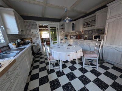 MAISON - WAMBRECHIES - 151.15 m2 - 685000€