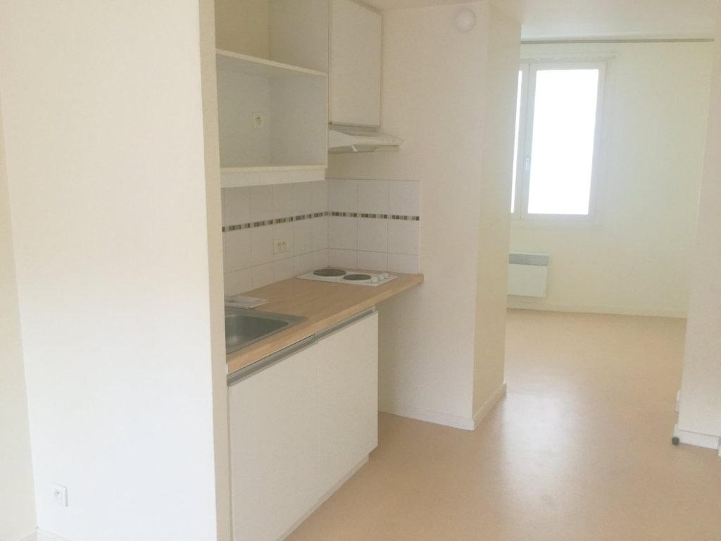 STUDIO A LOUER - LA MADELEINE - 26 m2 - 515 &euro; charges comprises par mois