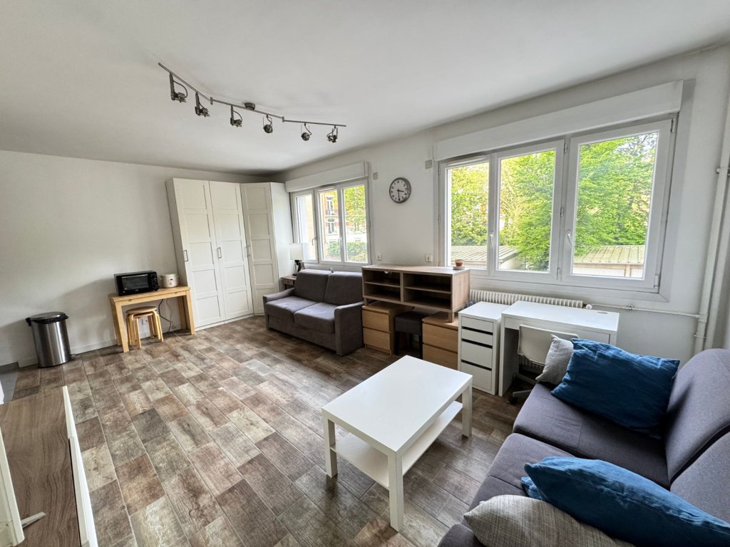 STUDIO A LOUER - LA MADELEINE - 30.44 m2 - 728 &euro; charges comprises par mois