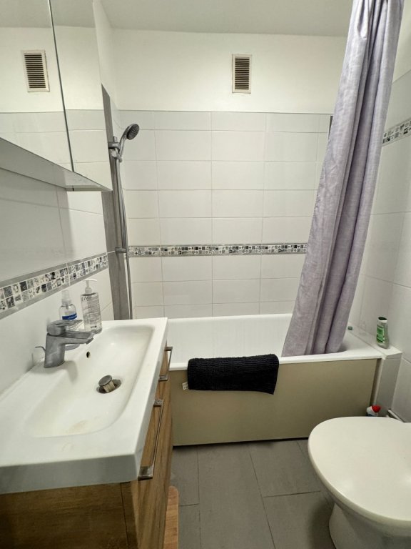 STUDIO A LOUER - LA MADELEINE - 30.44 m2 - 728 &euro; charges comprises par mois