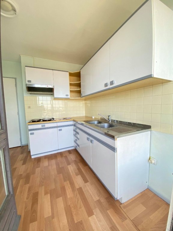 STUDIO A LOUER - LILLE - 32.99 m2 - 540 &euro; charges comprises par mois