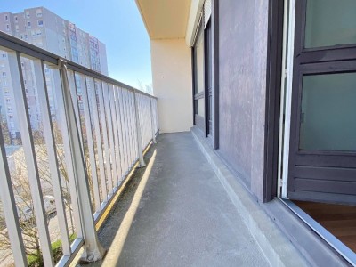 STUDIO A LOUER - LILLE - 32.99 m2 - 540 &euro; charges comprises par mois