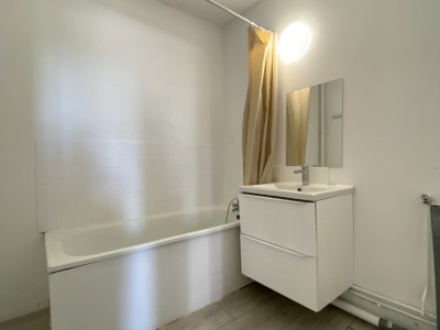 APPARTEMENT T2 A LOUER - MONS EN BAROEUL - 33.2 m2 - 650€ charges comprises par mois