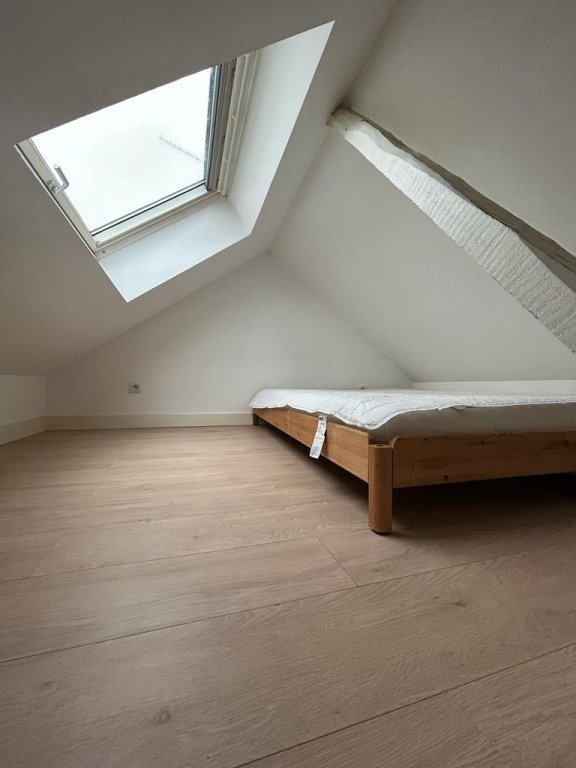 Appartement avec mezzanine A LOUER - MOUVAUX - 30.73 m2 - 620 &euro; charges comprises par mois