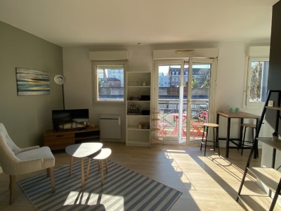 STUDIO A LOUER - VIEUX LILLE - 38 m2 - 789€ charges comprises par mois