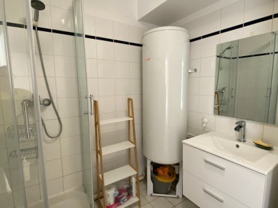 STUDIO A LOUER - VIEUX LILLE - 38 m2 - 789€ charges comprises par mois