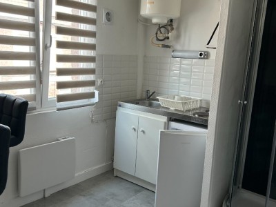 STUDIO A LOUER - WASQUEHAL - 17 m2 - 420€ charges comprises par mois