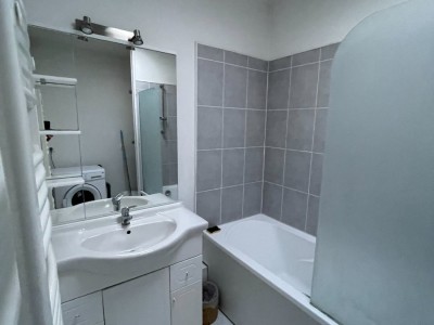 APPARTEMENT T2 A LOUER - LA MADELEINE - 30 m2 - 658€ charges comprises par mois