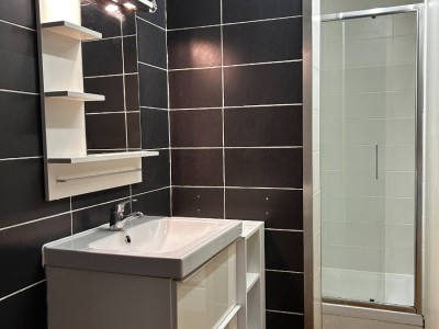 APPARTEMENT T2 A LOUER - LA MADELEINE - 34.12 m2 - 648 € charges comprises par mois