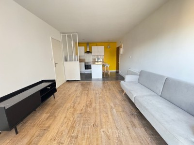 APPARTEMENT MEUBLE A LOUER - LA MADELEINE - 42.95 m2 - 870 € charges comprises par mois