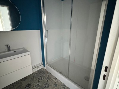 APPARTEMENT MEUBLE A LOUER - LA MADELEINE - 42.95 m2 - 870 € charges comprises par mois