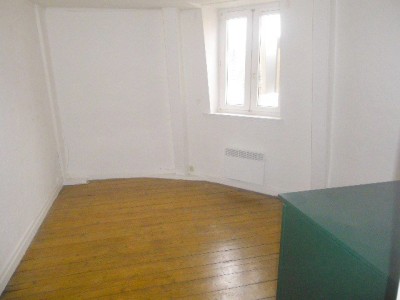 APPARTEMENT T2 - LA MADELEINE - 25 m2 - LOUÉ