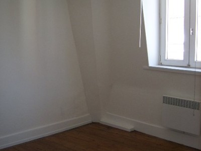 APPARTEMENT T2 - LA MADELEINE - 25 m2 - LOUÉ