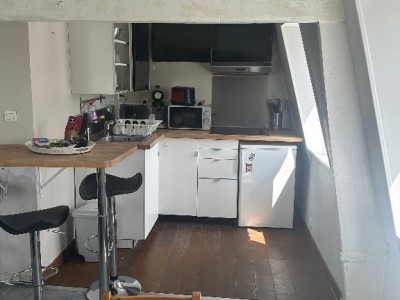 APPARTEMENT T2 A LOUER - LA MADELEINE - 46.25 m2 - 750 € charges comprises par mois