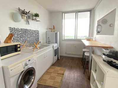 APPARTEMENT T2 A LOUER - LA MADELEINE - 44.5 m2 - 865€ charges comprises par mois