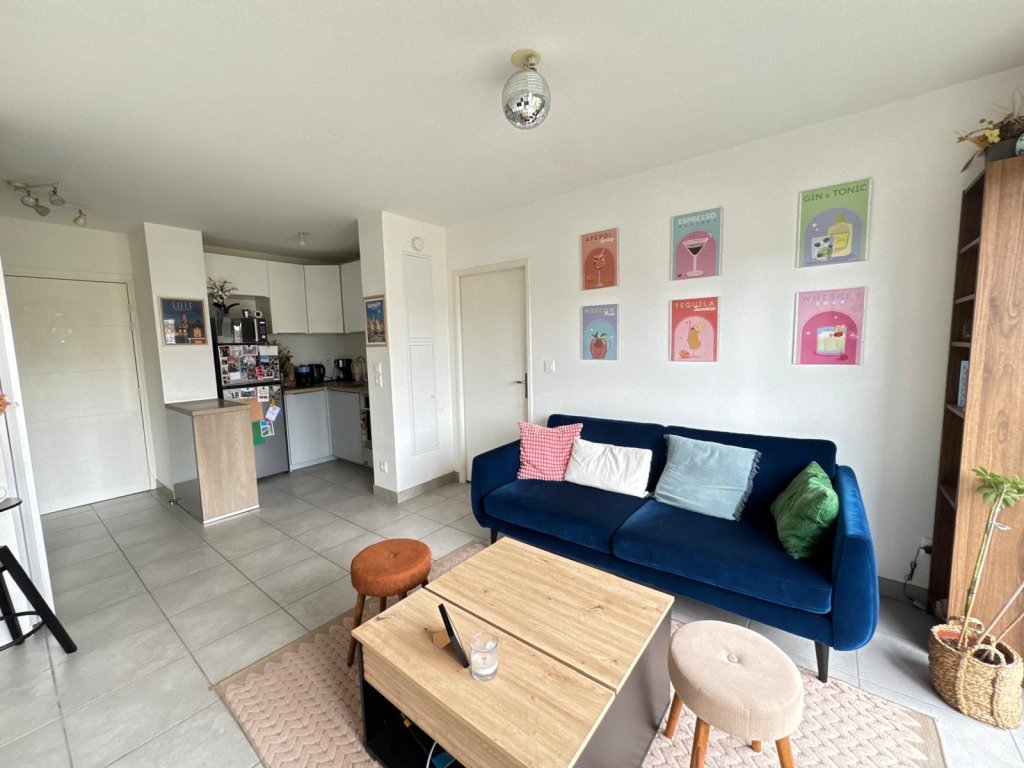 APPARTEMENT T2 A LOUER - LA MADELEINE - 36.6 m2 - 700�&euro; charges comprises par mois