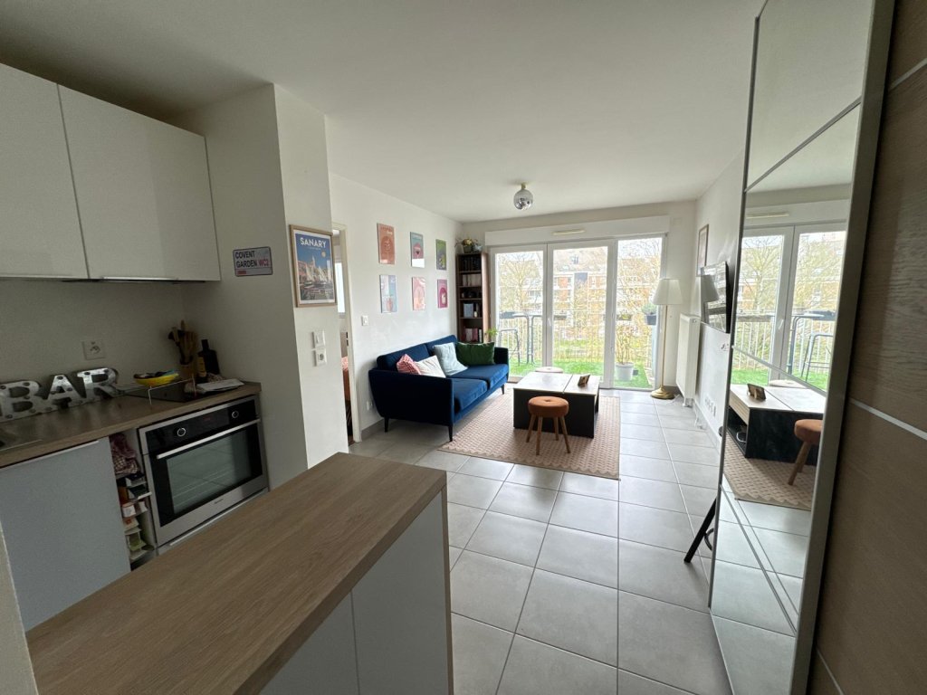 APPARTEMENT T2 A LOUER - LA MADELEINE - 36.6 m2 - 700�&euro; charges comprises par mois