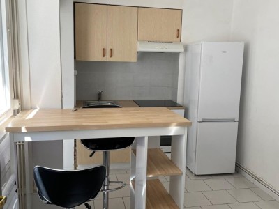 APPARTEMENT T2 A LOUER - LA MADELEINE - 30 m2 - 596€ charges comprises par mois