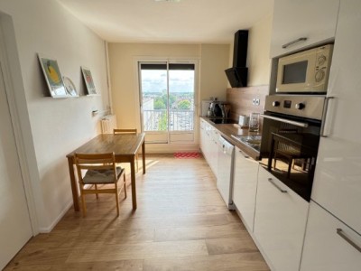 APPARTEMENT T2 A LOUER - LILLE - 70 m2 - 1037€ charges comprises par mois