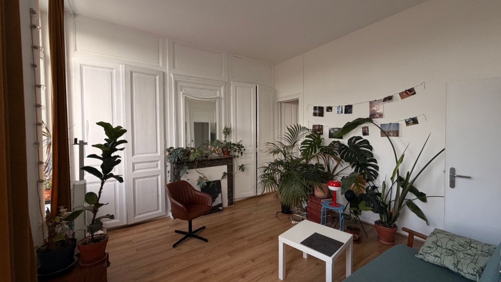 APPARTEMENT T2 A LOUER - LILLE - 42.82 m2 - 746 &euro; charges comprises par mois