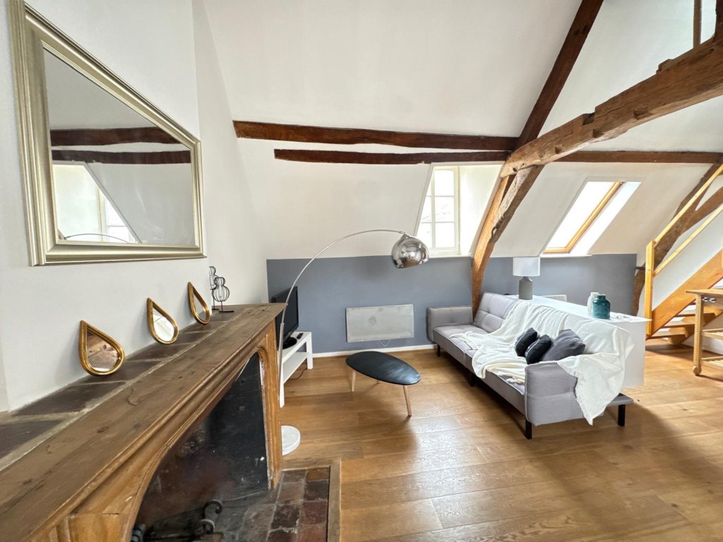 APPARTEMENT T2 A LOUER - LILLE vieux Lille - 30.13 m2 - 945 &euro; charges comprises par mois